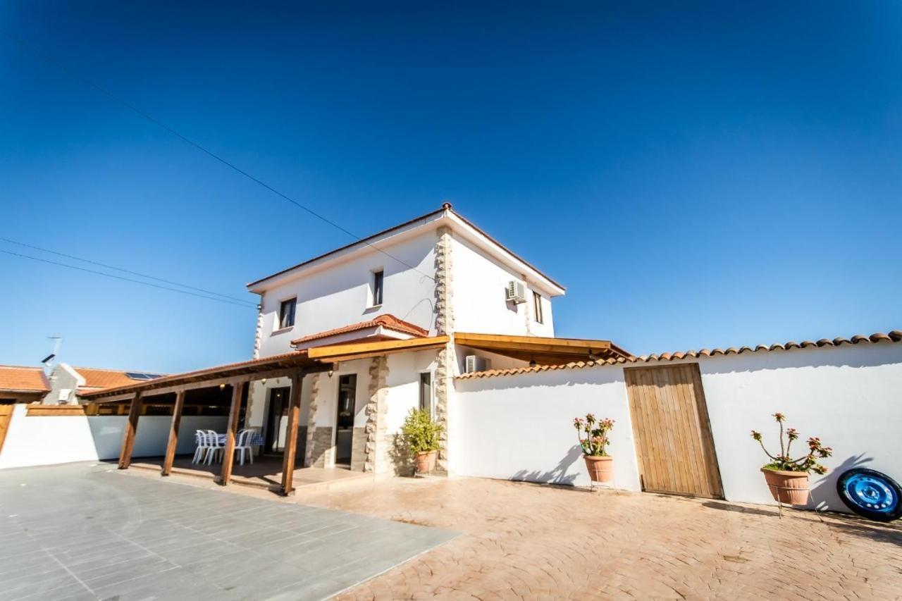 Reel Paradise Villa, Cyprus Larnaca Esterno foto